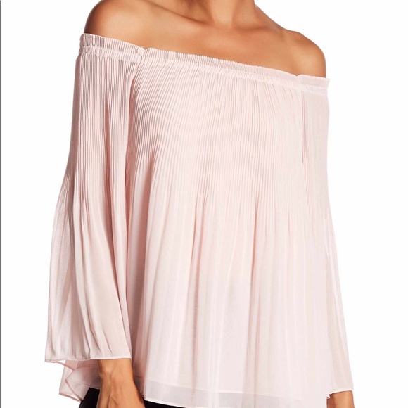 Tops - Off the shoulder Blouse pink new with tags  xl